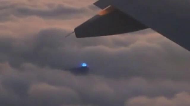 НЛО. Видео с борта самолета