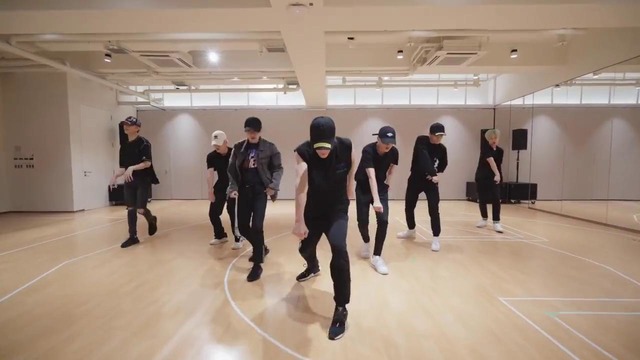 NCT DREAM – ‘We Go Up’ Dance Practice