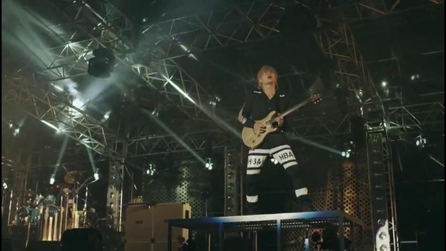 ONE OK ROCK – Decision (Mighty Long Fall at Yokohama Stadium 2015!)