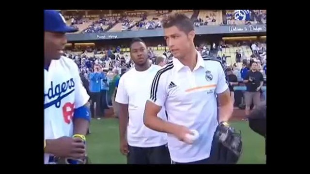 Cristiano Ronaldo – Первый шаг на Dodgers-Yankees