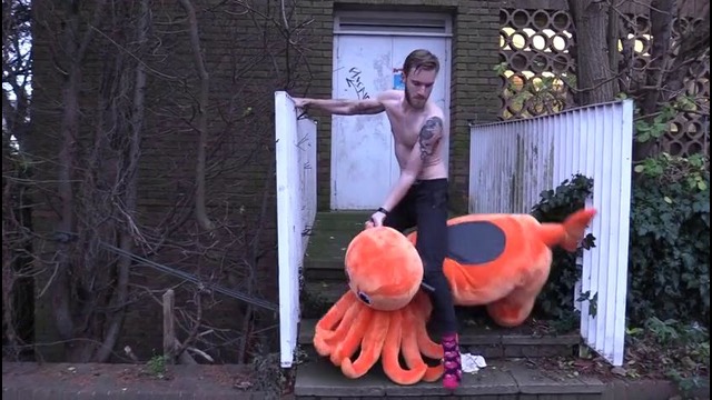 Can This Video Get 1 Million Dislikes / Pewdiepie (Eng) (24.12.2016)
