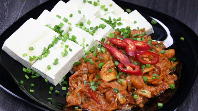 Tofu kimchi – жареное кимчи с тофу