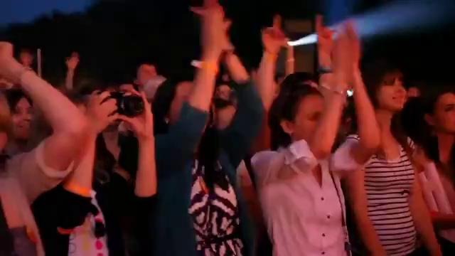 Гриша Ургант – НАГЛО Live 2012
