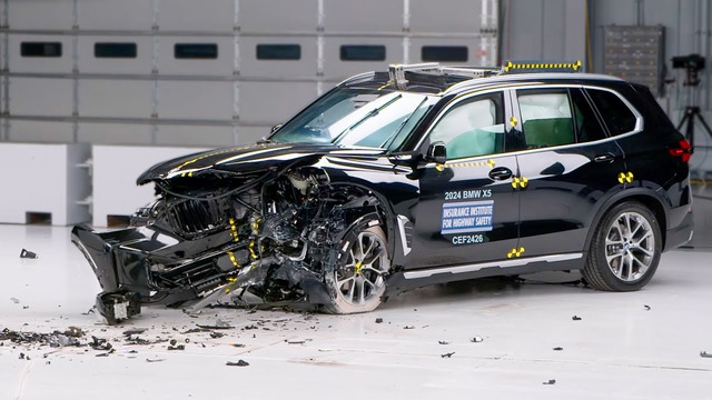 BMW X5 2024 Crash Test