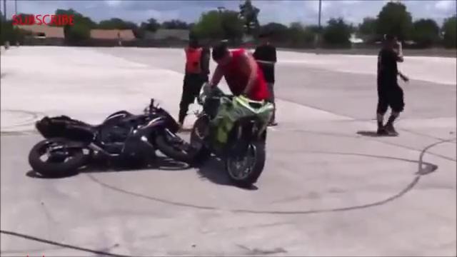 Stunts EPIC motorcycle, scooter and dirt bike compilation 1