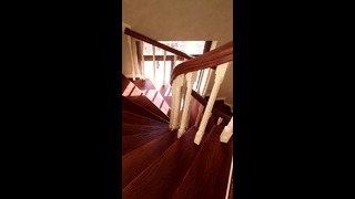 Лестница из дерева и шпона
