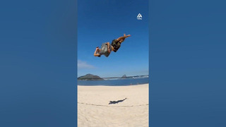 Guy Does Amazing Flips on Slackline