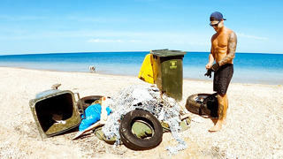 Cleaning Up Rubbish For MONEY