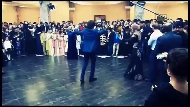 Красавица чеченка Макка Сагаипова танцует 2014