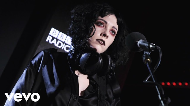 Pale Waves – Eighteen (Live 2018!)