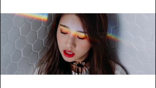 LOOΠΔ⁄HeeJin – ViViD