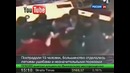 Аквариум с акулами рухнул на посетителей ТЦ в Шанхае