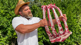 Традиционный люля-кебаб приготовленный на говяжьей кости! Лучший кебаб Азербайджана