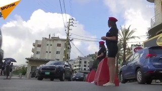 В Ливане регулировщиц заставили надеть короткие шорты