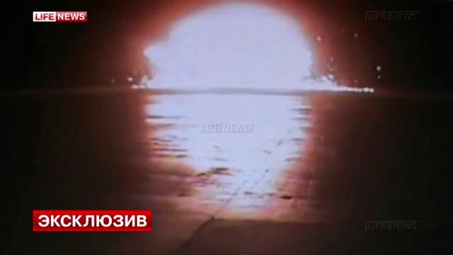 Падение самолета в Казани. Видео с камер наблюдения