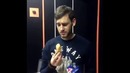 Когда кушаешь последний кусок