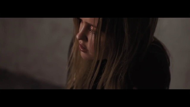 Elle Watson – Suspended (Official Video 2018!)