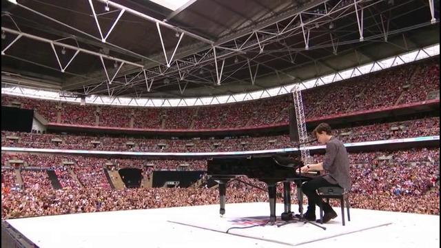 Shawn Mendes – Castle On The Hill / Treat You Better (Live Capitals Summertime Ball)