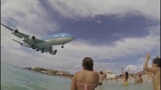 Boeing 747 впечатляющее видео посадки