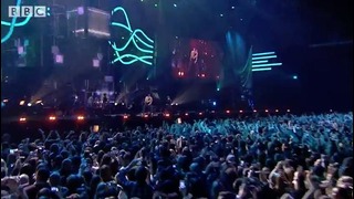 Calvin Harris – Blame – Outside at BBC Music Awards 2014