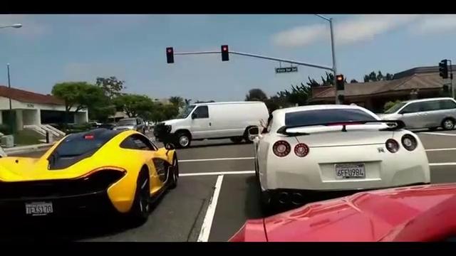 McLaren P1 vs Modded GTR уличные гонки