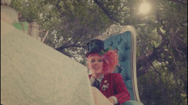 Pink – Just Like Fire ( Alice Through The Looking Glass) (Official Video 2016!)