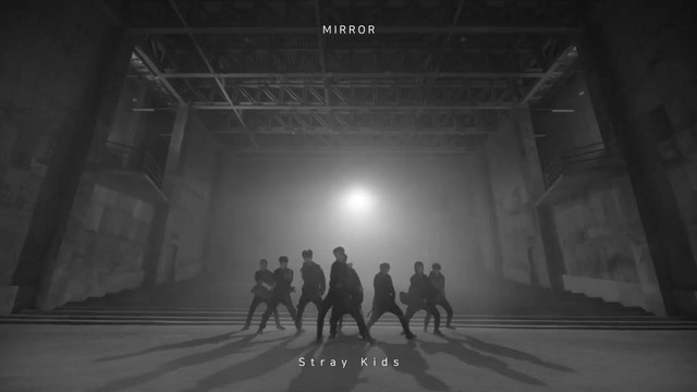 Stray Kids – Mirror (Performance Video)
