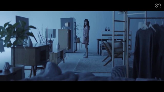 LUNA – Night Reminiscin (With Yang Da Il)