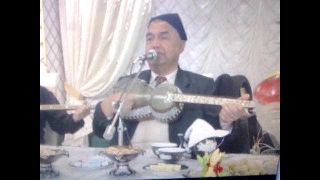 Komoliddin Raximov lyubit chay