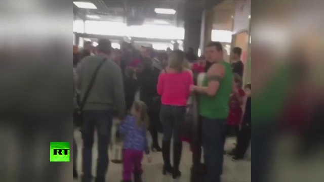 Видео от очевидца из ТЦ «Зимняя вишня»