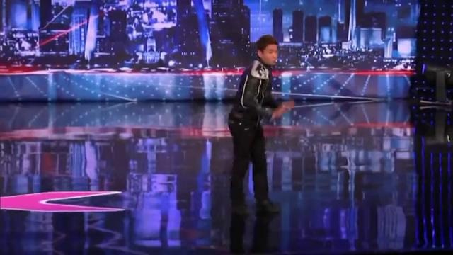 Японский танцор взорвал шоу талантов в сша