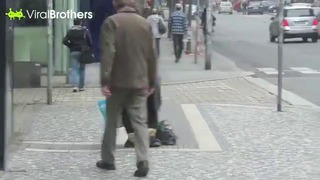 ViralBrothers – Homeless Gets $1000 For His Honesty (Wallet Theft Experiment)