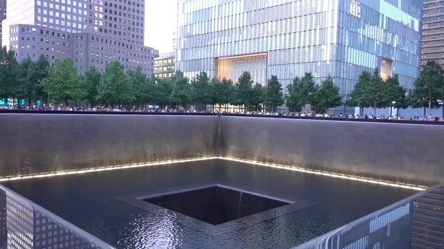 Как вспоминают 11 сентября в Нью-Йорке
